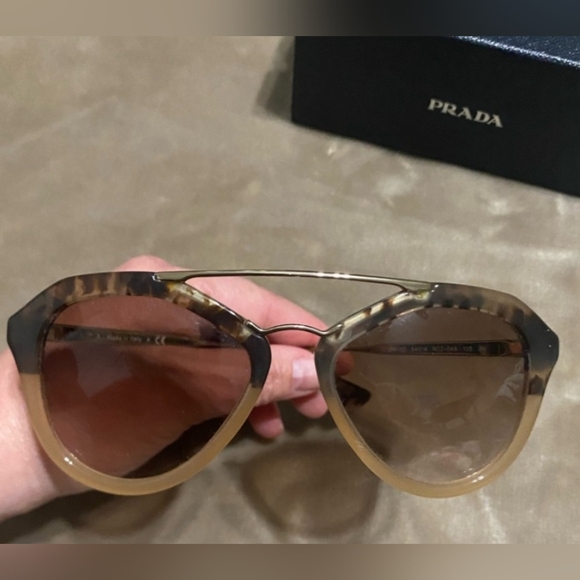 Prada Aviator Tortoise Shell Gold Tone Sunglasses w/Box and COA - Picture 2 of 14